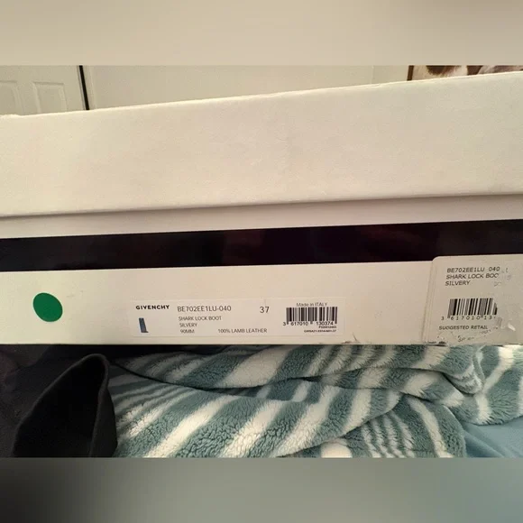 ✨Givenchy-Shark Lock Boots Wide Fit boots✨PLEASE READ ENTIRE DESCRIPTION‼️ - Picture 7 of 17